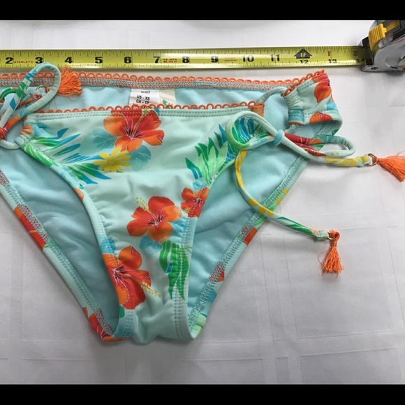 Hobie Tropical Bikini Set - Picture 4 of 8